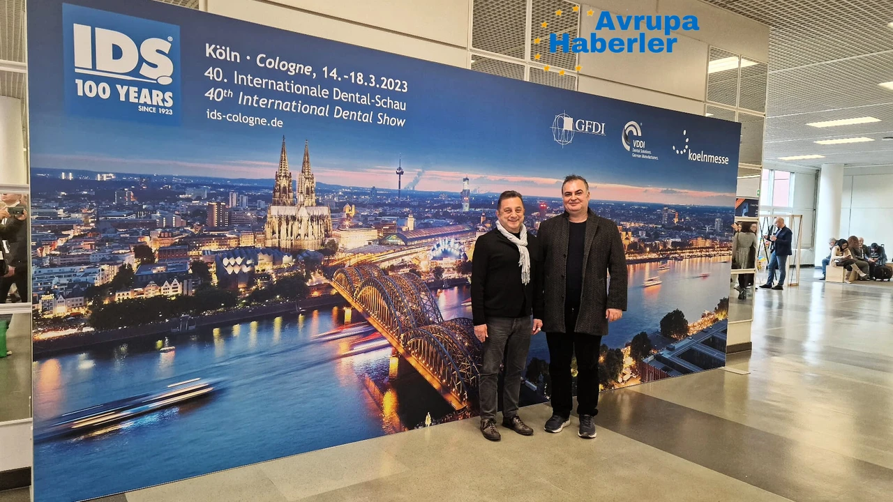 Umut Yılmazkeçeci Köln Diş Hekimliği ve Teknolojileri Fuarında